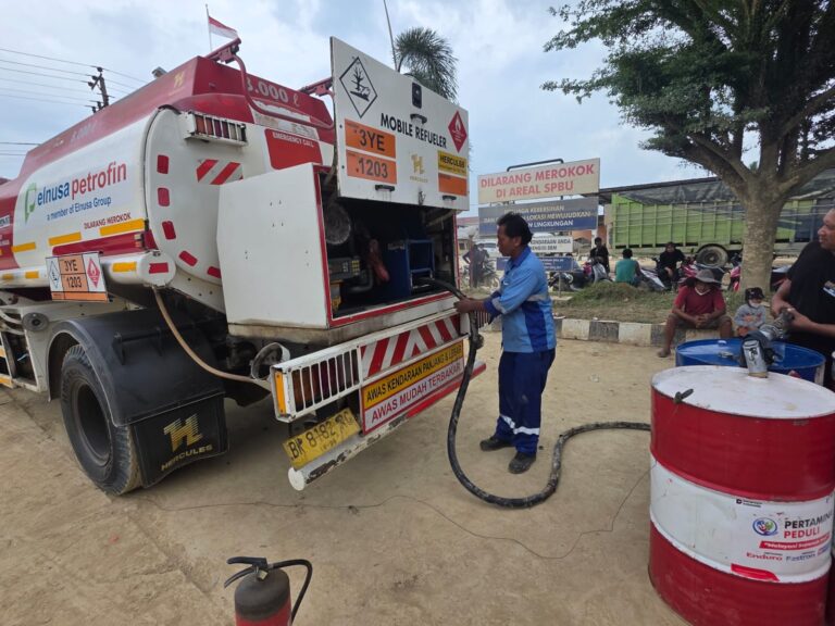 Pertamina Patra Niaga Gunakan Pertamina Mobile SPBU Hingga Canting atau Set Tabung Mini Salurkan BBM ke Warga