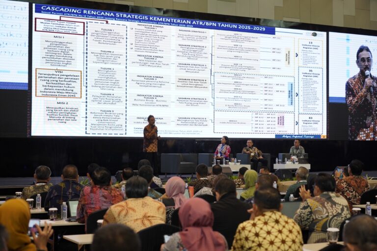 Beri Pengarahan di Rakernas 2025, Sekjen ATR/BPN: Pahami Renstra dan Manfaatkan Momentum Penghujung Tahun