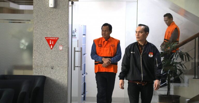 KPK Tetapkan Bupati Muara Enim Edison sebagai Tersangka