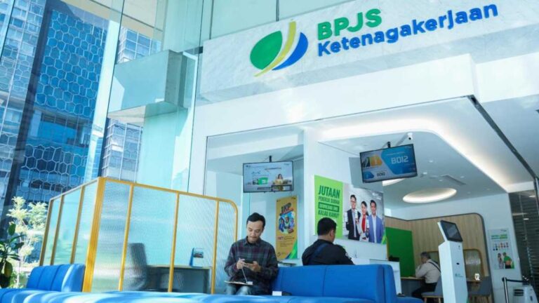 BPJS Ketenagakerjaan Cabang Palembang Permudah Pendaftaran, Cukup Pakai NIK