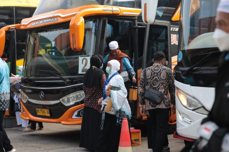 443 Jemaah Kloter Pertama Embarkasi Palembang Tiba di Asrama Haji