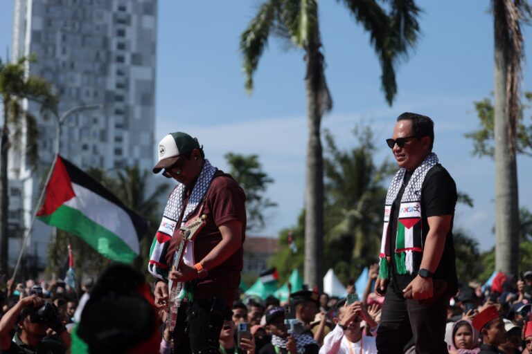 Konser Amal Wali Band untuk Palestina di Palembang