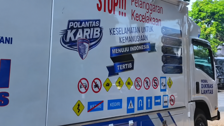 Mobil Dikmas Korlantas Polri Dilengkapi 3 Layar hingga Videotron
