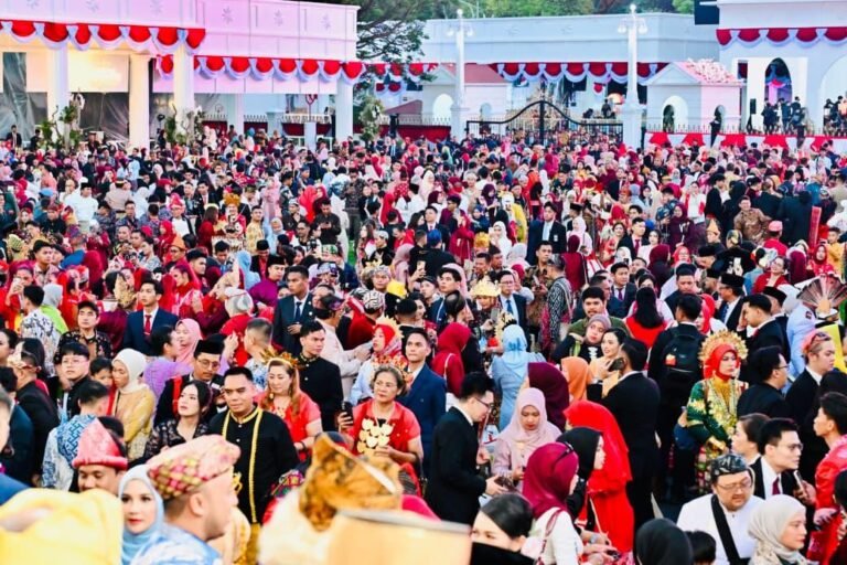 Antusiasme Masyarakat Warnai HUT ke-81 RI di Istana Kepresidenan Jakarta