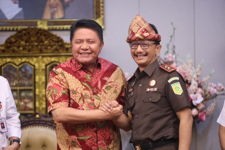 Kunjungan Silaturahmi Kajati Sumsel yang Baru ke Gubernur Herman Deru